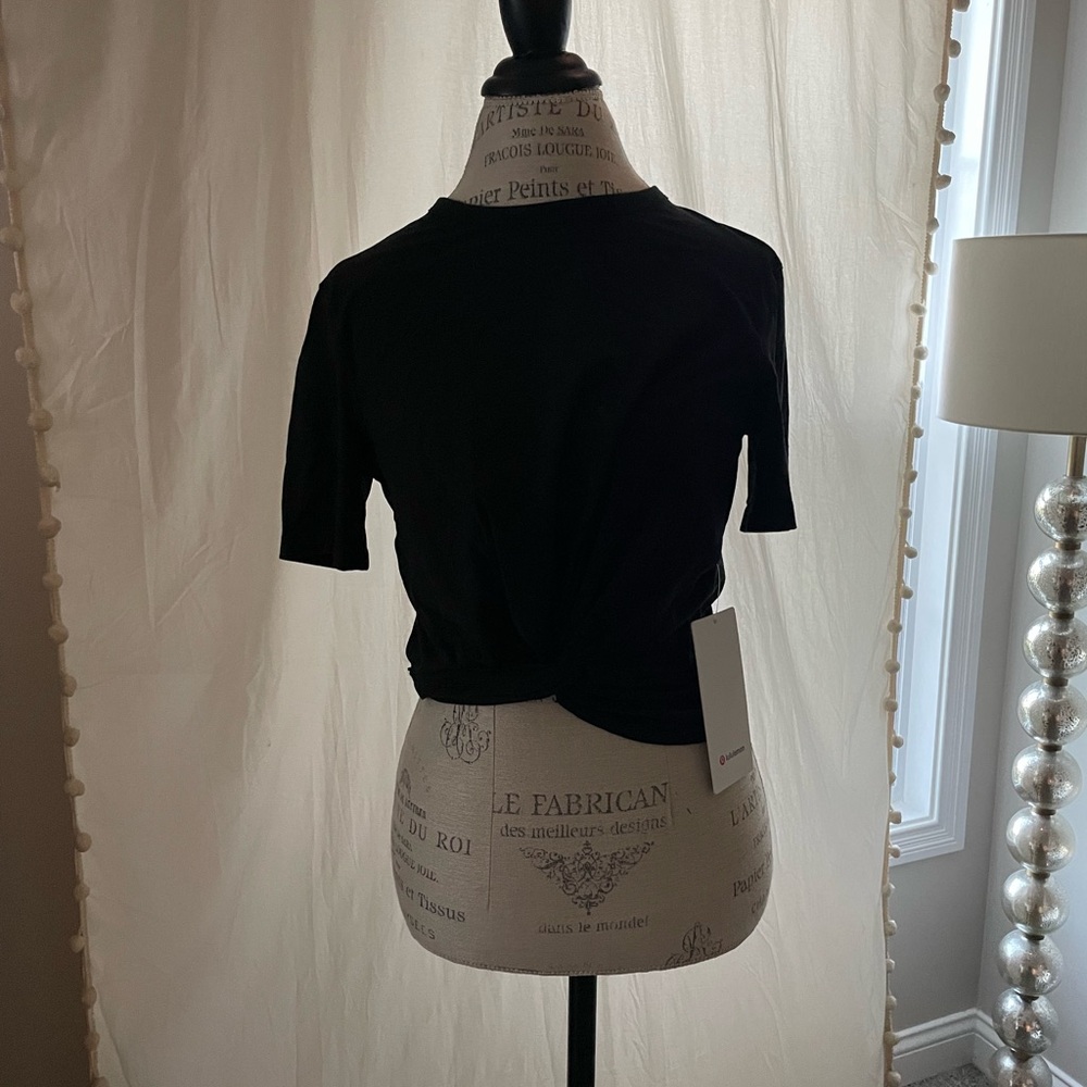 Lululemon Athletica Crescent Tee